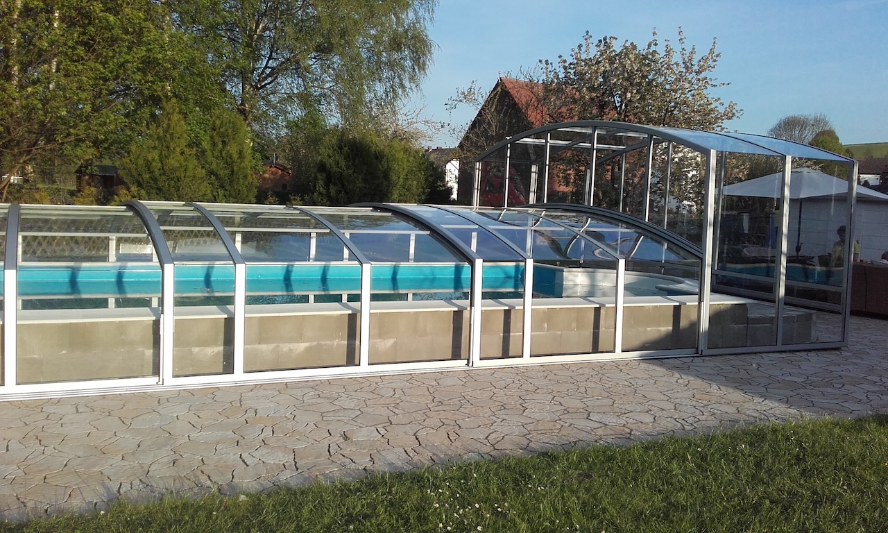 20160509_194058 Poolüberdachung mit erhöhtem Vorbau